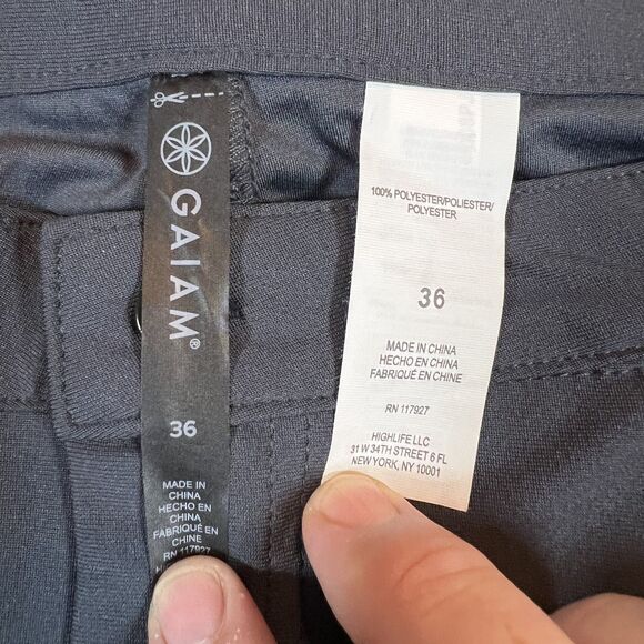 Gaiam Pants‎ Mens 36x31 Gray Polyester Stretch Golf Tech Zip Pockets Modern Fit - Picture 2 of 12